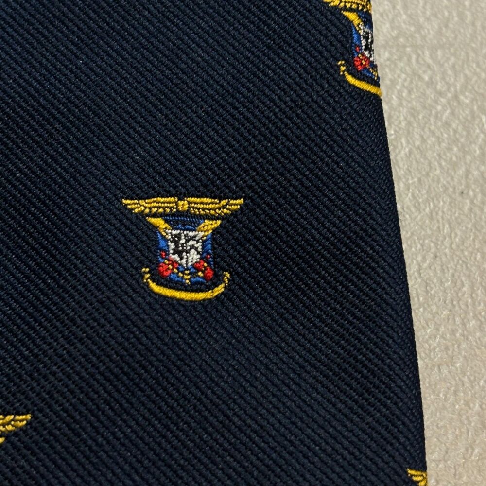 Delta Kappa Epsilon 1984 Fraternity Tie - Picture 2 of 8